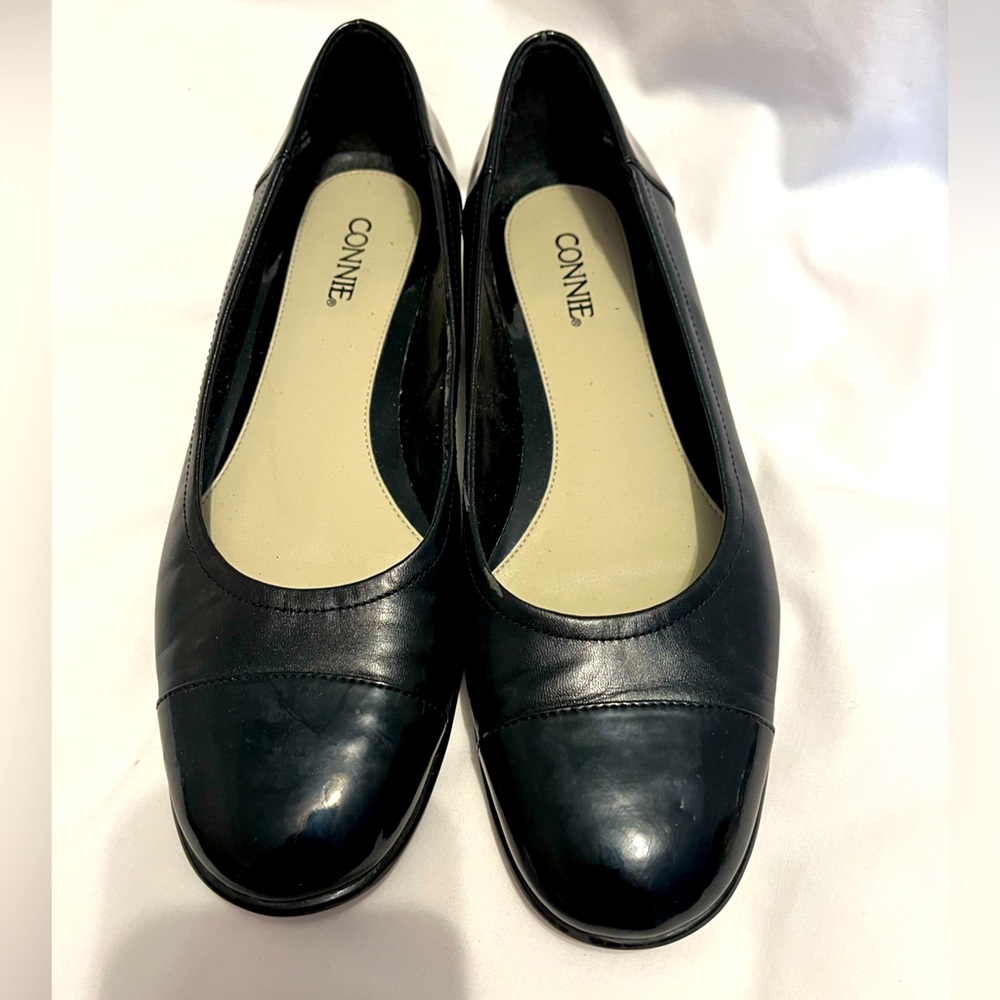 Connie Black Leather Flats Timeless Design